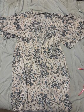 Maurices Cream Floral V-Neck Kimono with Teal Accents